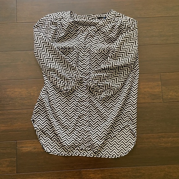 French Connection Blouse EUC - Picture 2 of 14